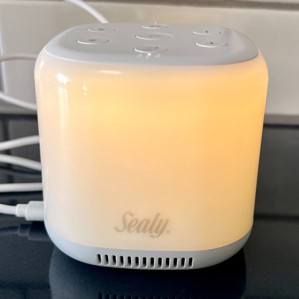 NEW Sealy Night Light & White Noice Therapy Sound Machine - Picture 4 of 11